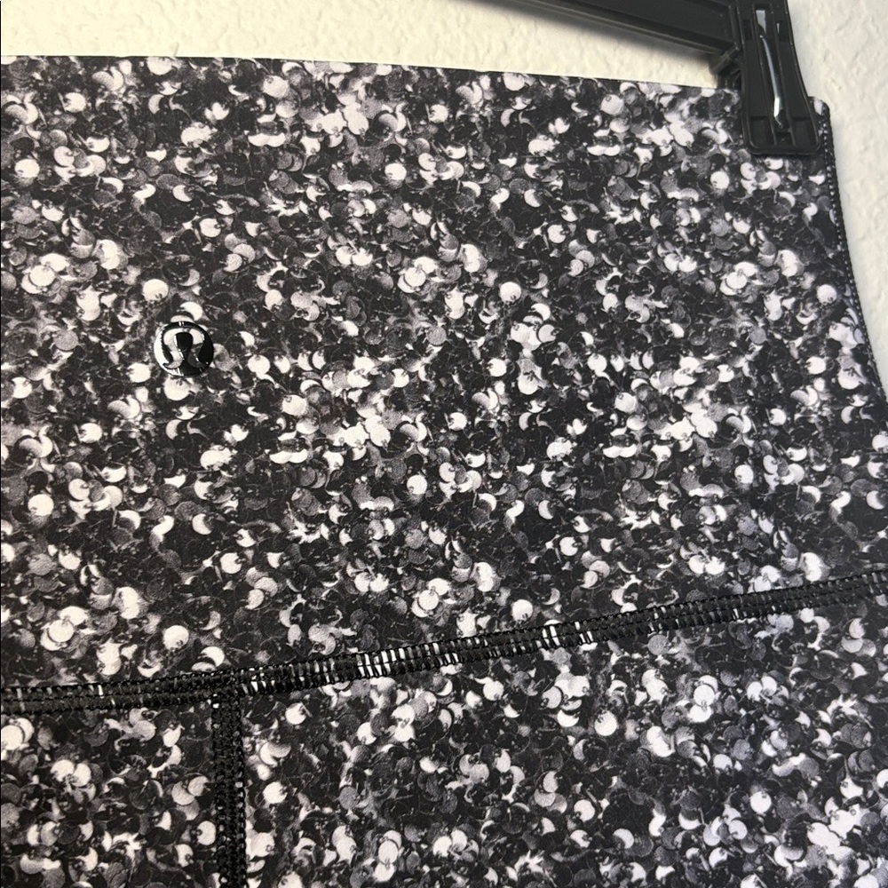 Lululemon Wunder Under Pant III - Iced Wave White Black - Picture 2 of 5